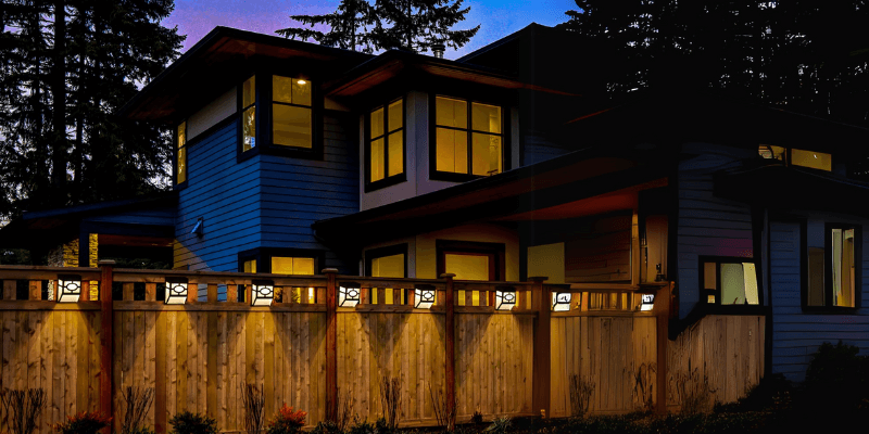 solar fence light